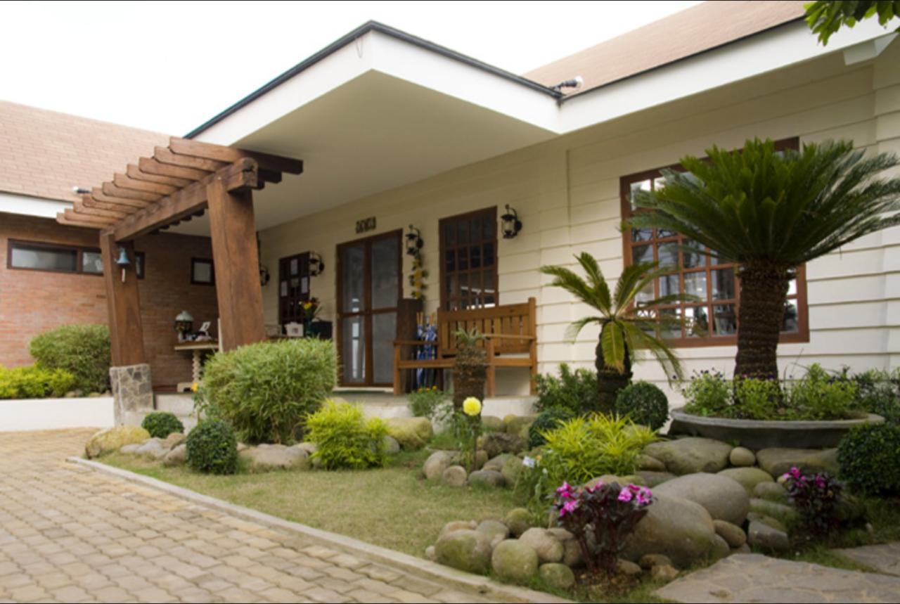 Joaquin'S Bed And Breakfast Tagaytay City Exterior foto