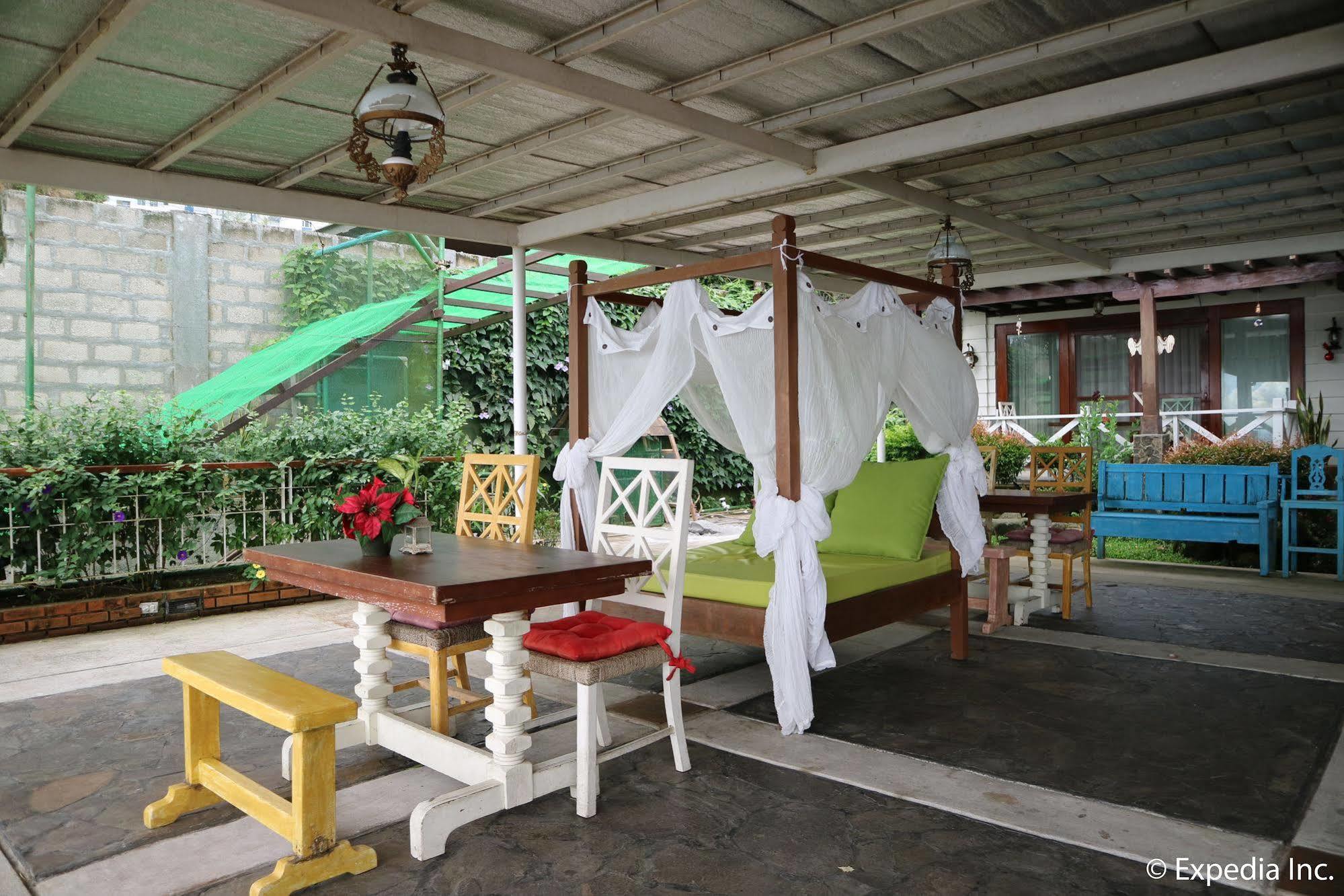 Joaquin'S Bed And Breakfast Tagaytay City Exterior foto