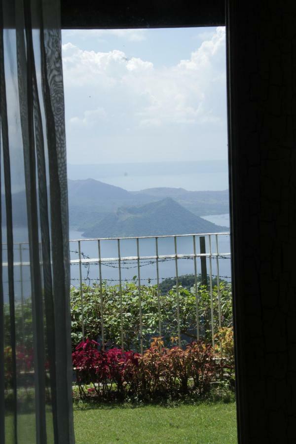 Joaquin'S Bed And Breakfast Tagaytay City Exterior foto